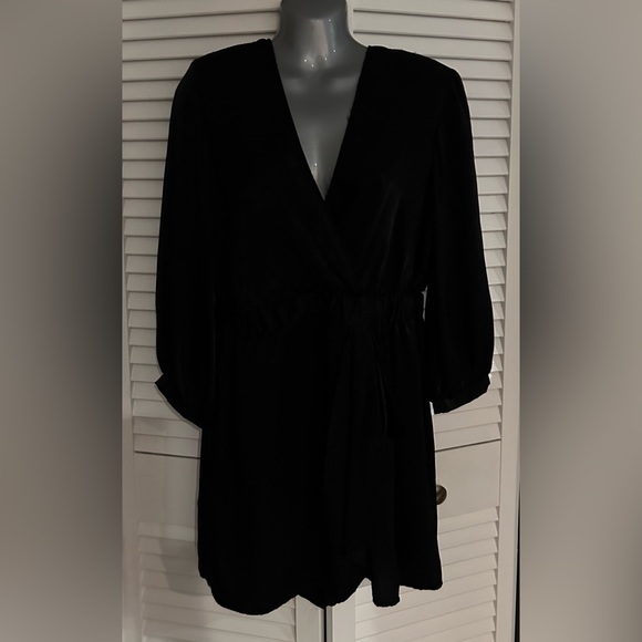 Zara black satin long sleeve shorts romper size large - Picture 2 of 6